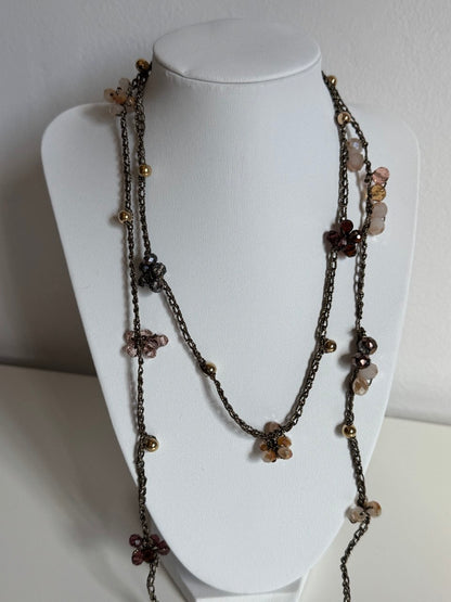 Collana con filo antracite e grappoli