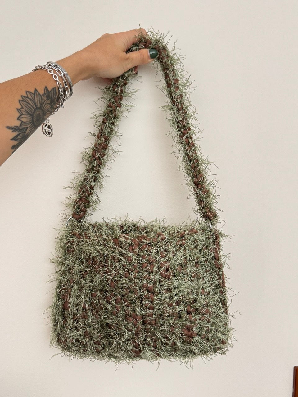 Venere marrone e verde